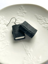 Load image into Gallery viewer, MTO: Clothbound Classic Books