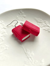 Load image into Gallery viewer, MTO: Clothbound Classic Books