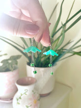 Load image into Gallery viewer, Elphaba Flowers
