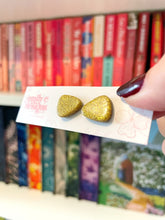 Load image into Gallery viewer, Gold Festive Pebble Studs
