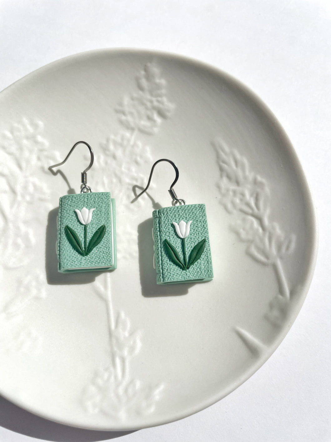 MTO: Tulip Books