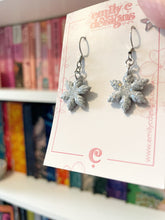 Load image into Gallery viewer, Holographic Mini Snowflakes
