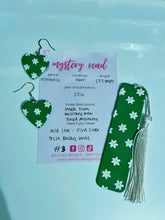 Load image into Gallery viewer, Mystery Reads: Romance
