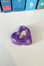 Load image into Gallery viewer, Purple Floral Ring Holder
